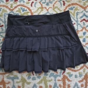 lululemon athletica Black Women's Skirt - size 8 tall